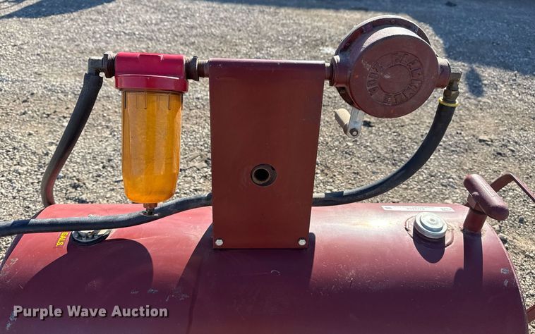 image for item EG2458 Cee Gee Inc PH 300 Gas Buddy fuel tank