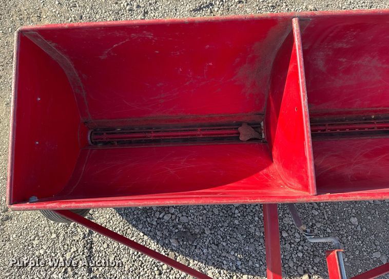 image for item EG2459 Gandy 42 spreader