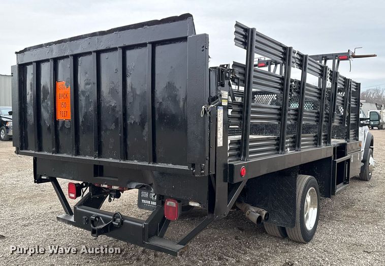 image for item EG2467 2017 Ford F550 flatbed truck