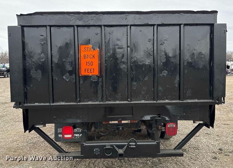 image for item EG2467 2017 Ford F550 flatbed truck