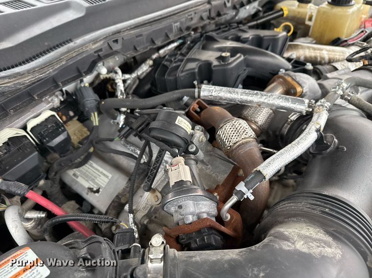 image for item EG2467 2017 Ford F550 flatbed truck