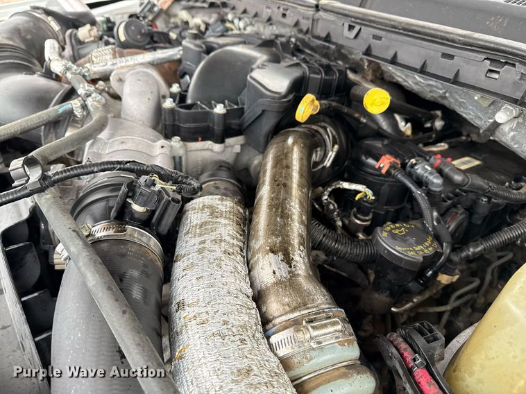 image for item EG2467 2017 Ford F550 flatbed truck