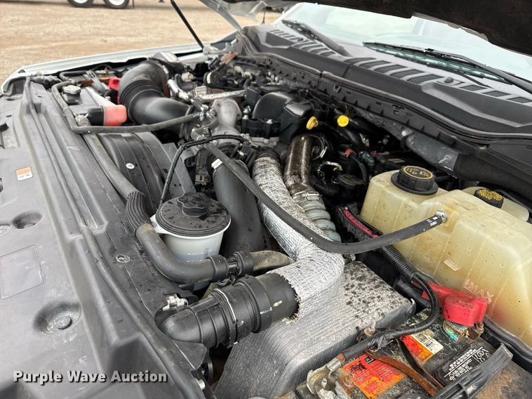 image for item EG2467 2017 Ford F550 flatbed truck