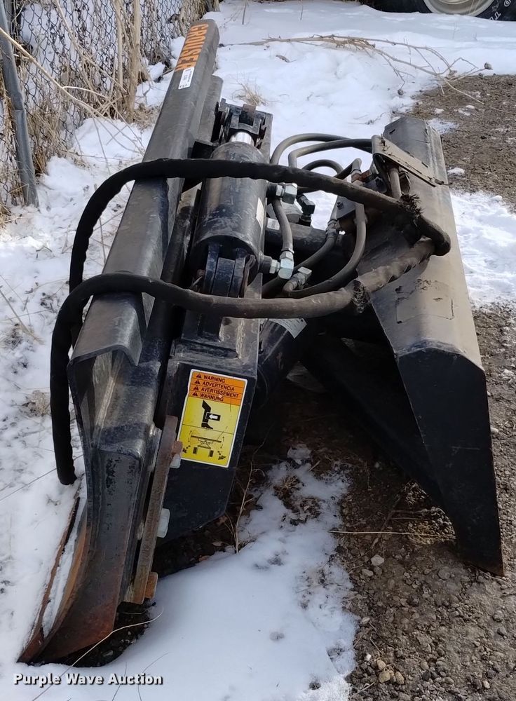 image for item EH0122 Grouser 112  skid steer dozer blade