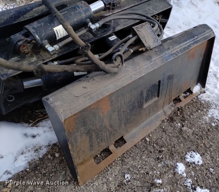 image for item EH0122 Grouser 112  skid steer dozer blade