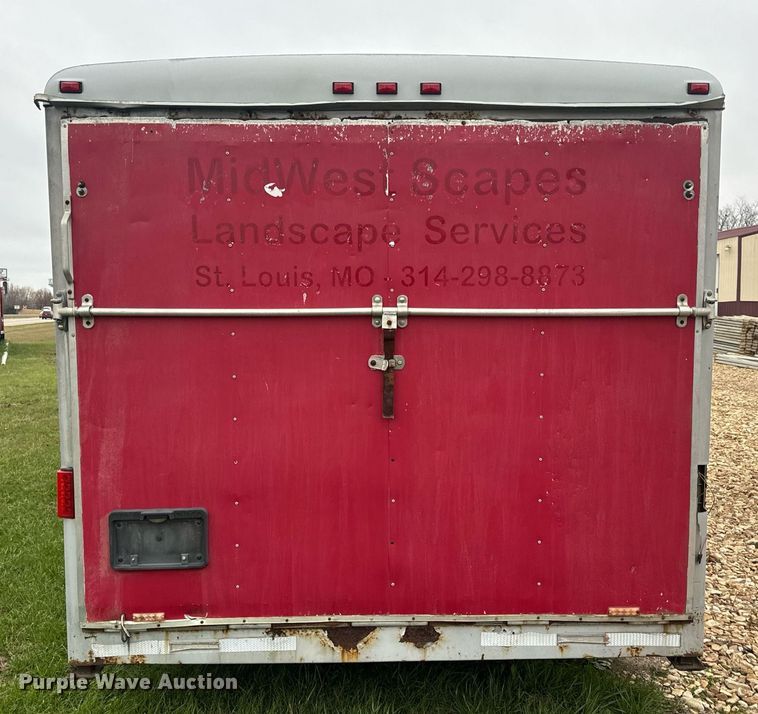 image for item EH7337 2002 Wells Cargo enclosed cargo trailer