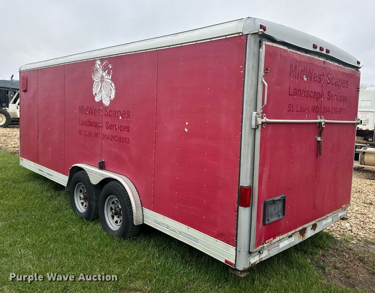 image for item EH7337 2002 Wells Cargo enclosed cargo trailer