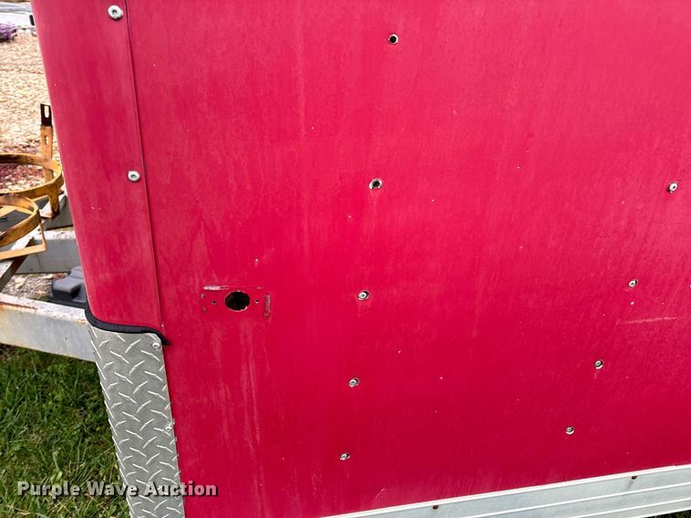 image for item EH7337 2002 Wells Cargo enclosed cargo trailer