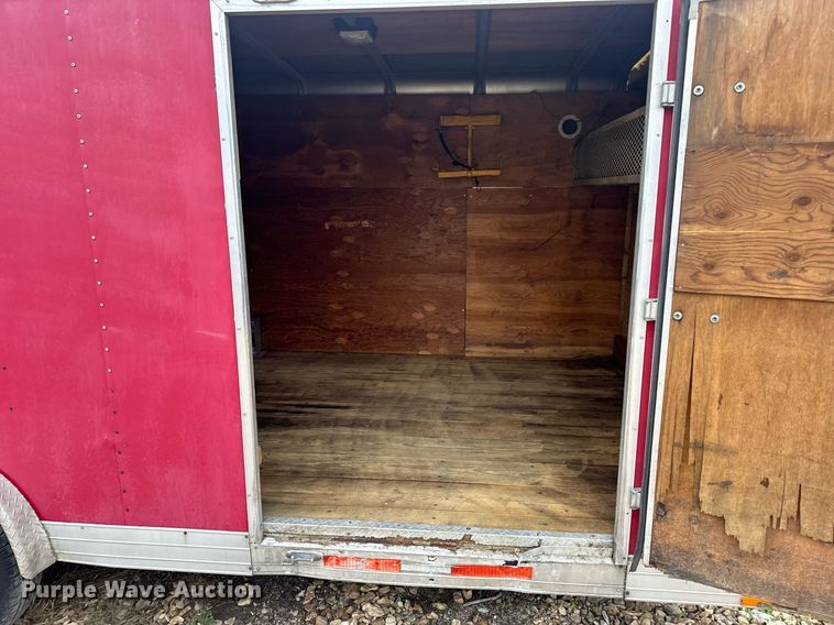 image for item EH7337 2002 Wells Cargo enclosed cargo trailer
