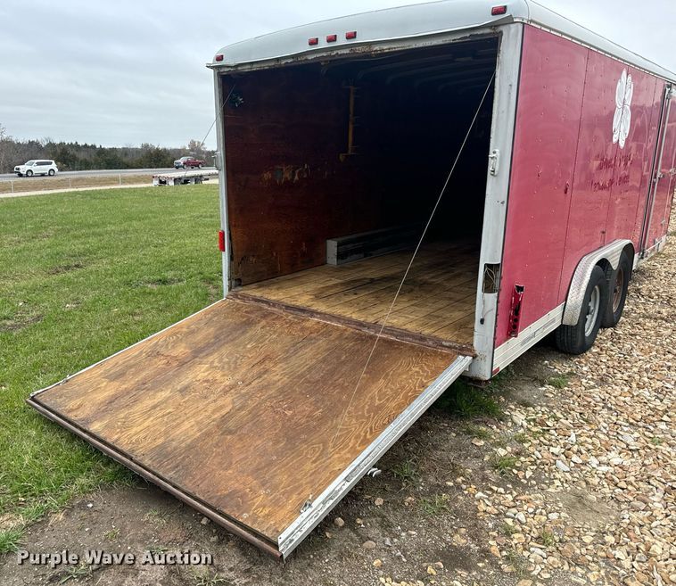 image for item EH7337 2002 Wells Cargo enclosed cargo trailer