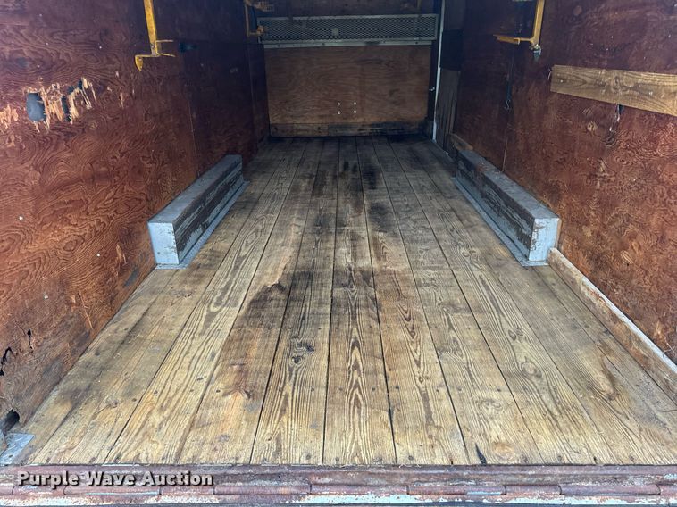 image for item EH7337 2002 Wells Cargo enclosed cargo trailer