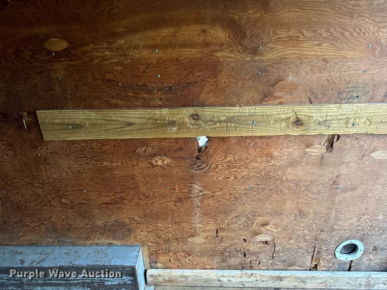 image for item EH7337 2002 Wells Cargo enclosed cargo trailer