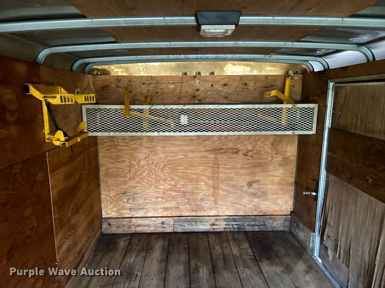 image for item EH7337 2002 Wells Cargo enclosed cargo trailer