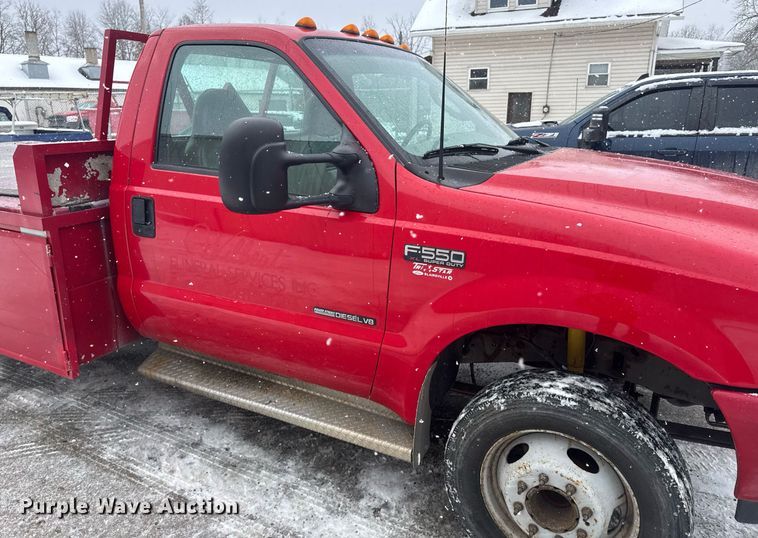 image for item EI4098 2003 Ford F550 Super Duty XL truck cab and chassis