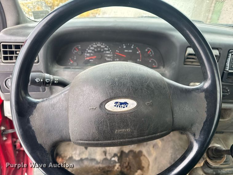 image for item EI4098 2003 Ford F550 Super Duty XL truck cab and chassis