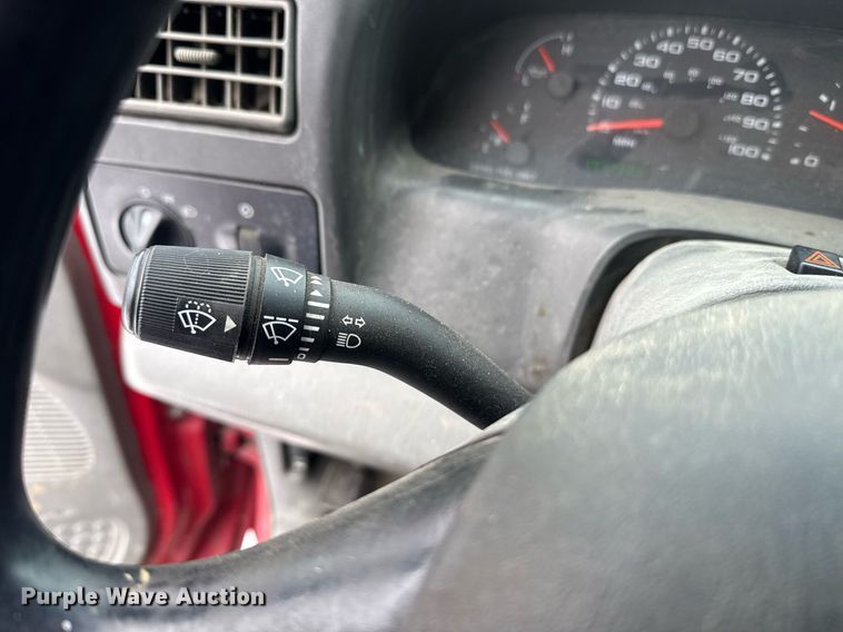 image for item EI4098 2003 Ford F550 Super Duty XL truck cab and chassis