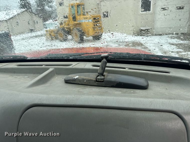 image for item EI4098 2003 Ford F550 Super Duty XL truck cab and chassis