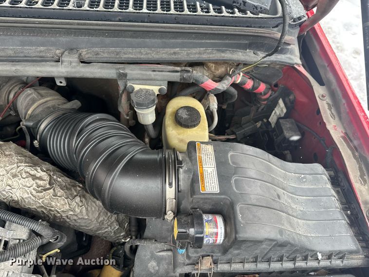 image for item EI4098 2003 Ford F550 Super Duty XL truck cab and chassis