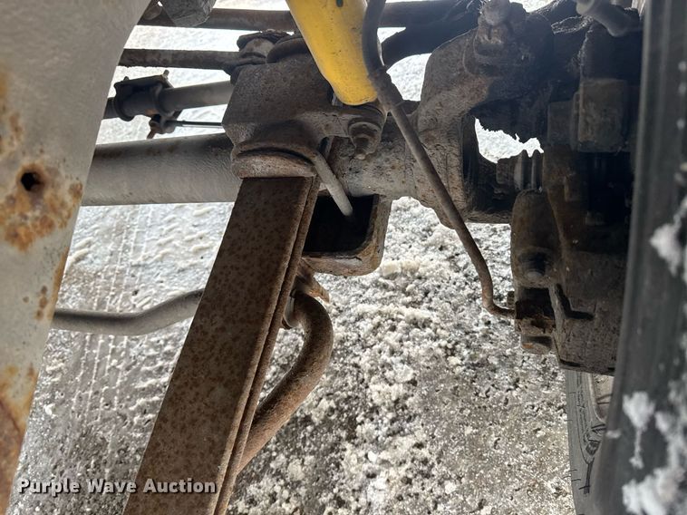 image for item EI4098 2003 Ford F550 Super Duty XL truck cab and chassis