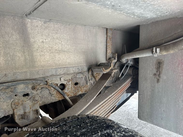 image for item EI4098 2003 Ford F550 Super Duty XL truck cab and chassis