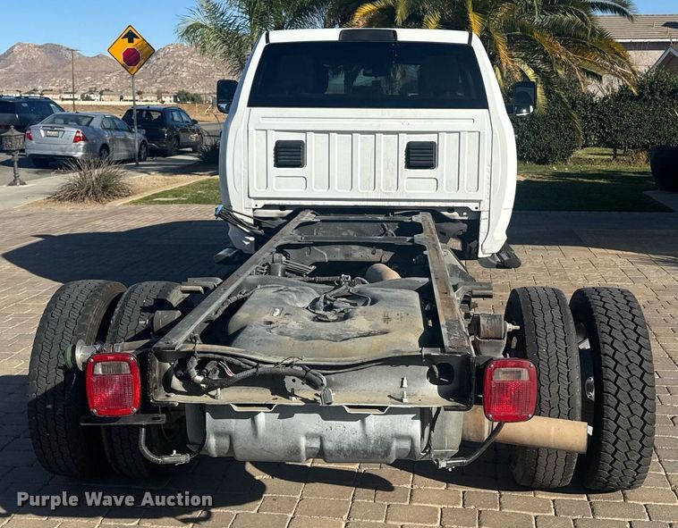 image for item EI4114 2018 Dodge Ram 4500 Crew Cab truck cab and chassis