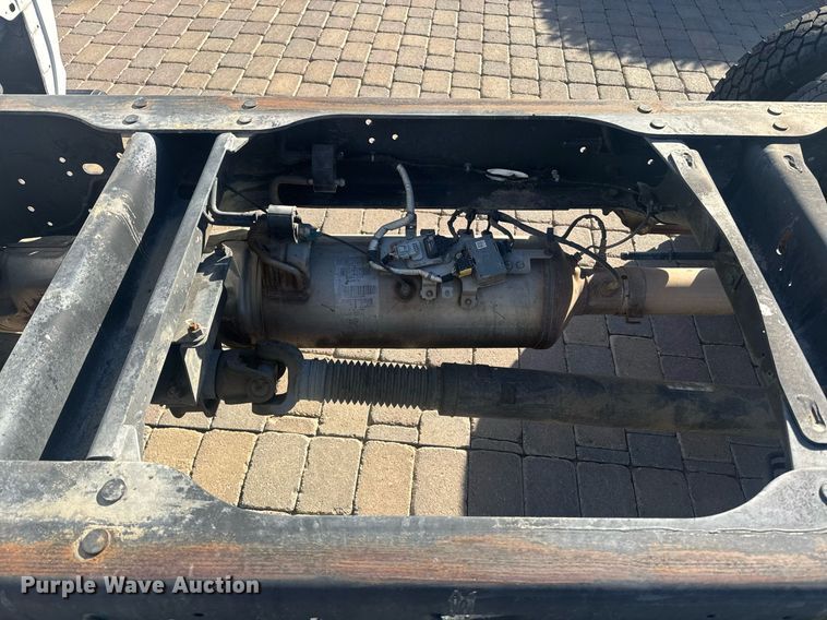 image for item EI4114 2018 Dodge Ram 4500 Crew Cab truck cab and chassis