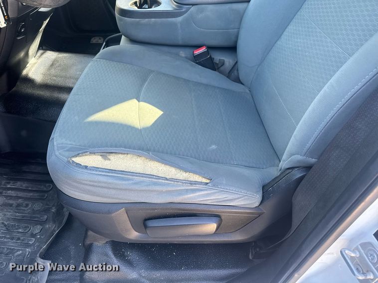 image for item EI4114 2018 Dodge Ram 4500 Crew Cab truck cab and chassis