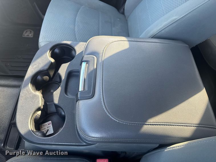 image for item EI4114 2018 Dodge Ram 4500 Crew Cab truck cab and chassis