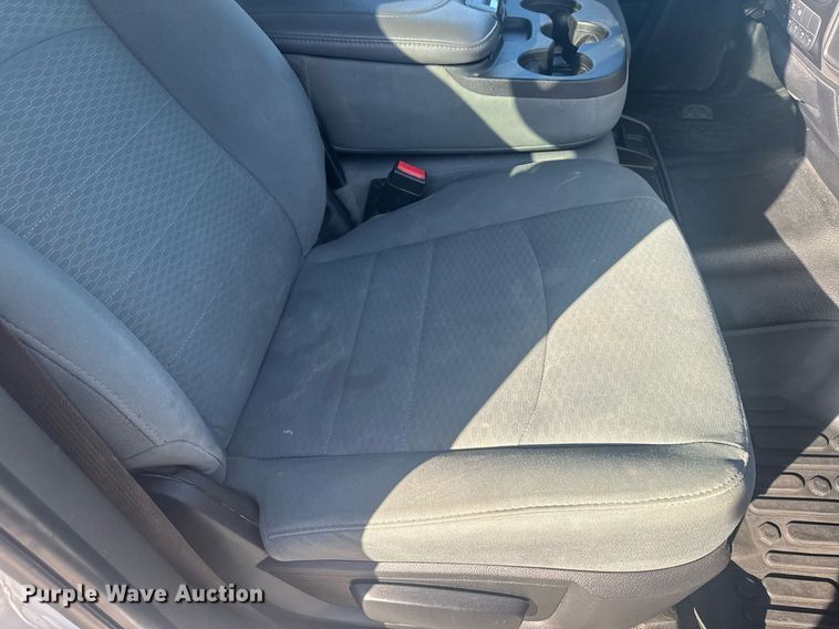 image for item EI4114 2018 Dodge Ram 4500 Crew Cab truck cab and chassis