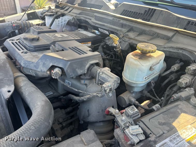 image for item EI4114 2018 Dodge Ram 4500 Crew Cab truck cab and chassis