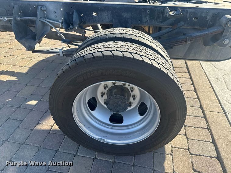 image for item EI4114 2018 Dodge Ram 4500 Crew Cab truck cab and chassis