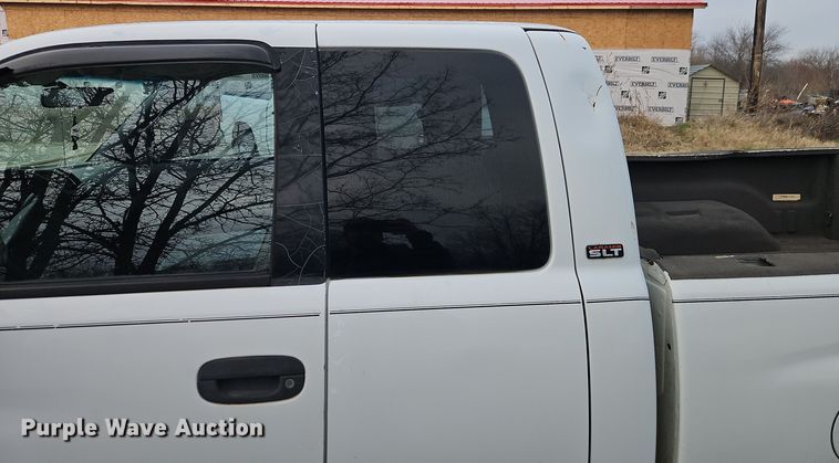 image for item EI8775 2000 Dodge Ram 2500 Quad Cab pickup truck