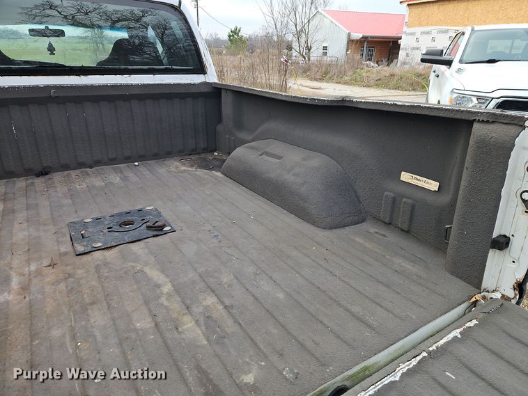 image for item EI8775 2000 Dodge Ram 2500 Quad Cab pickup truck