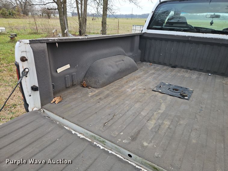 image for item EI8775 2000 Dodge Ram 2500 Quad Cab pickup truck