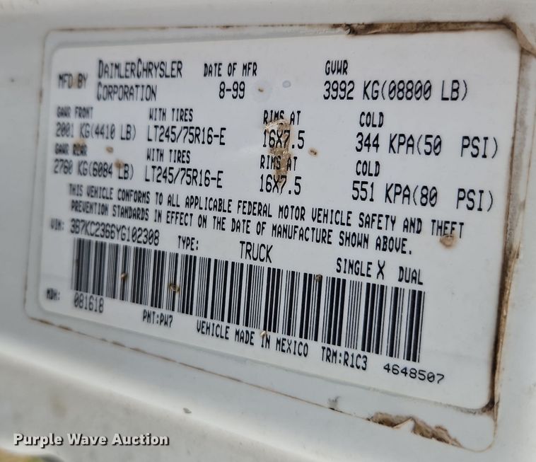 image for item EI8775 2000 Dodge Ram 2500 Quad Cab pickup truck