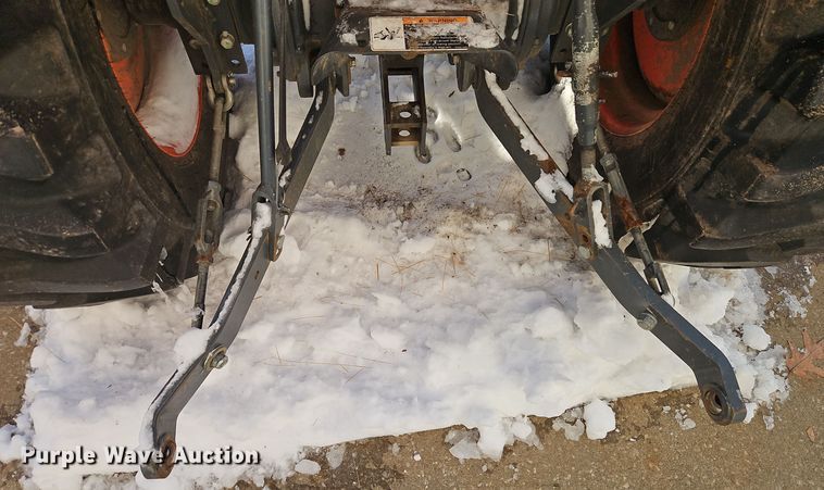 image for item EI8780 Kubota L3301D MFWD tractor