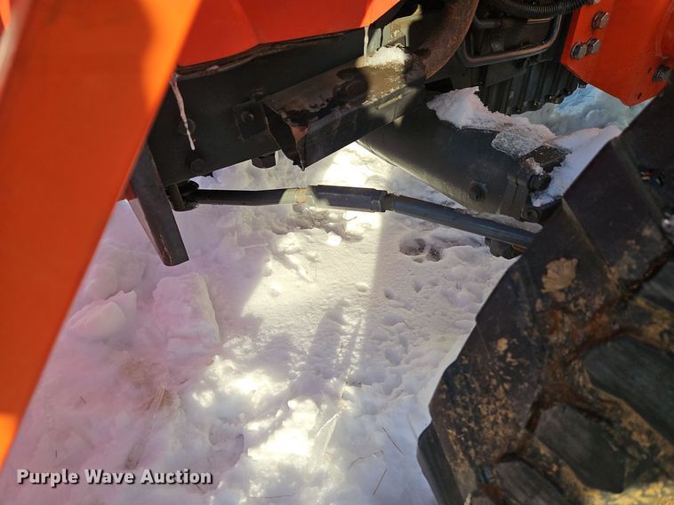 image for item EI8780 Kubota L3301D MFWD tractor