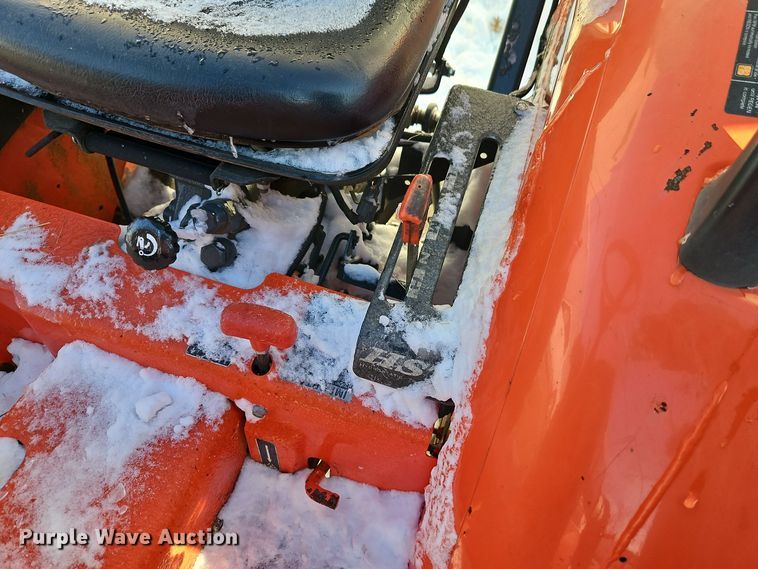 image for item EI8780 Kubota L3301D MFWD tractor