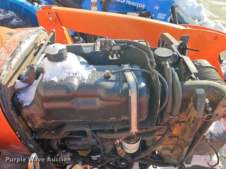 image for item EI8780 Kubota L3301D MFWD tractor