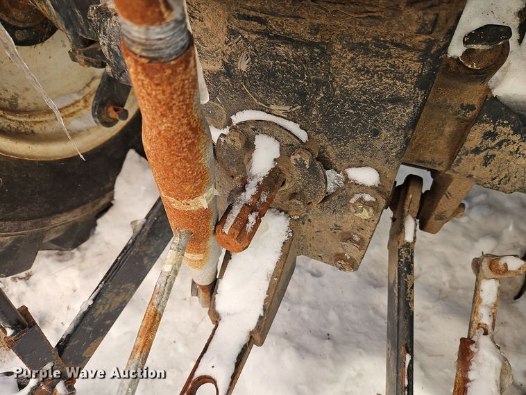 image for item EI8781 LS G3038 MFWD tractor