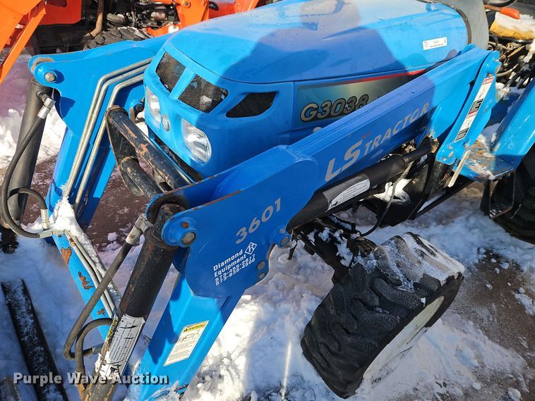 image for item EI8781 LS G3038 MFWD tractor