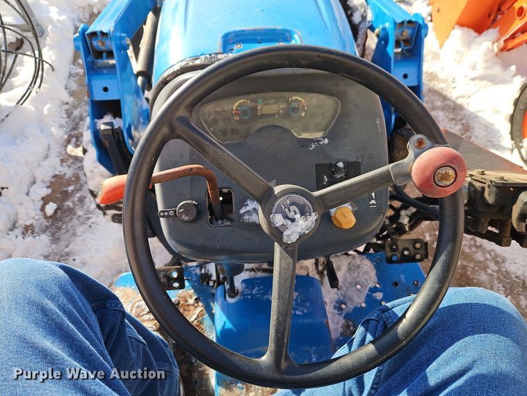 image for item EI8781 LS G3038 MFWD tractor