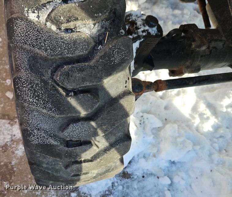 image for item EI8781 LS G3038 MFWD tractor