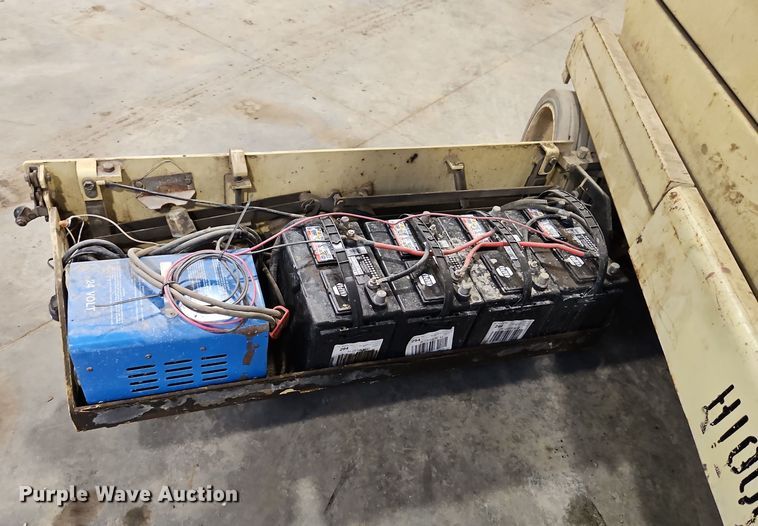 image for item EI8785 JLG 2632E2 scissor lift