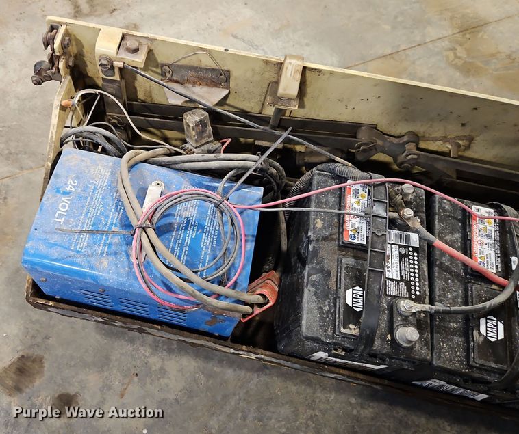 image for item EI8785 JLG 2632E2 scissor lift