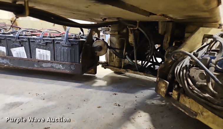 image for item EI8785 JLG 2632E2 scissor lift