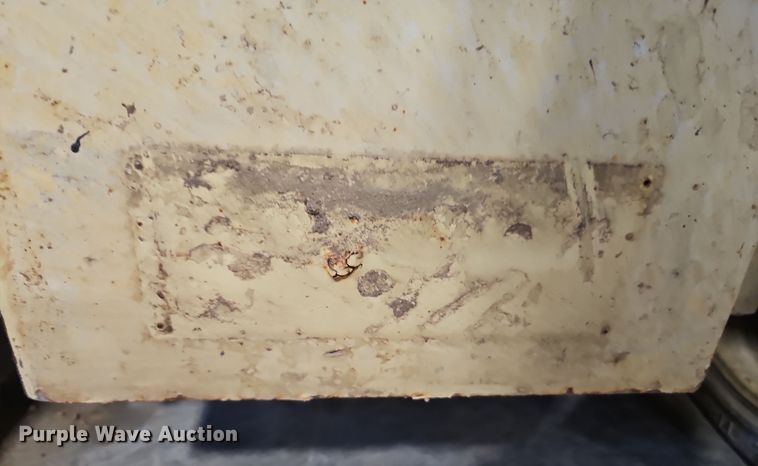 image for item EI8785 JLG 2632E2 scissor lift