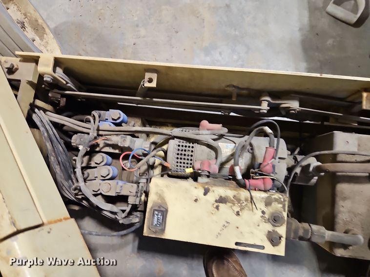 image for item EI8785 JLG 2632E2 scissor lift