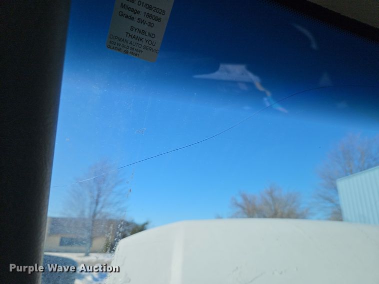 image for item EI8787 2010 Chevrolet G3500 box truck