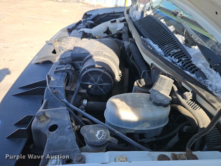 image for item EI8787 2010 Chevrolet G3500 box truck